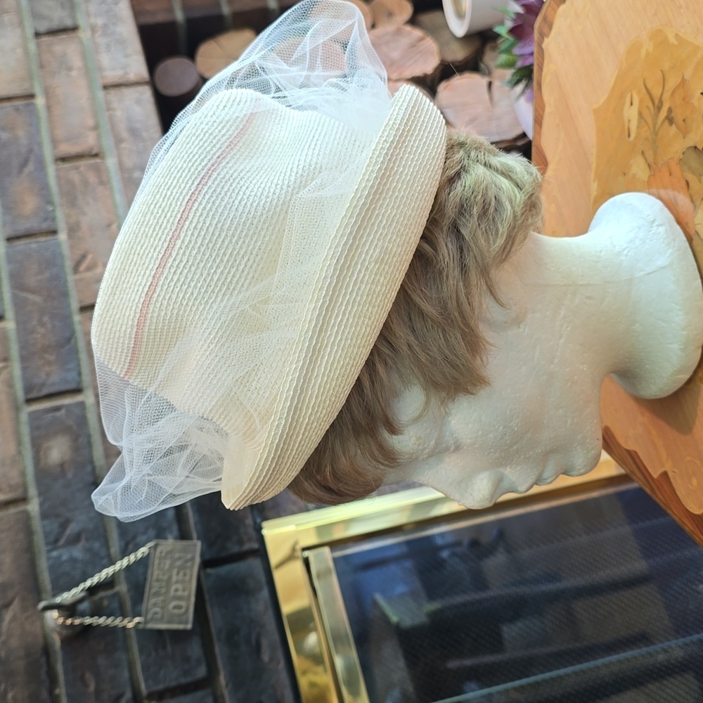 Georgette - Soft White and Pink Woven Pillbox Style Vintage Hat + Hat Box​